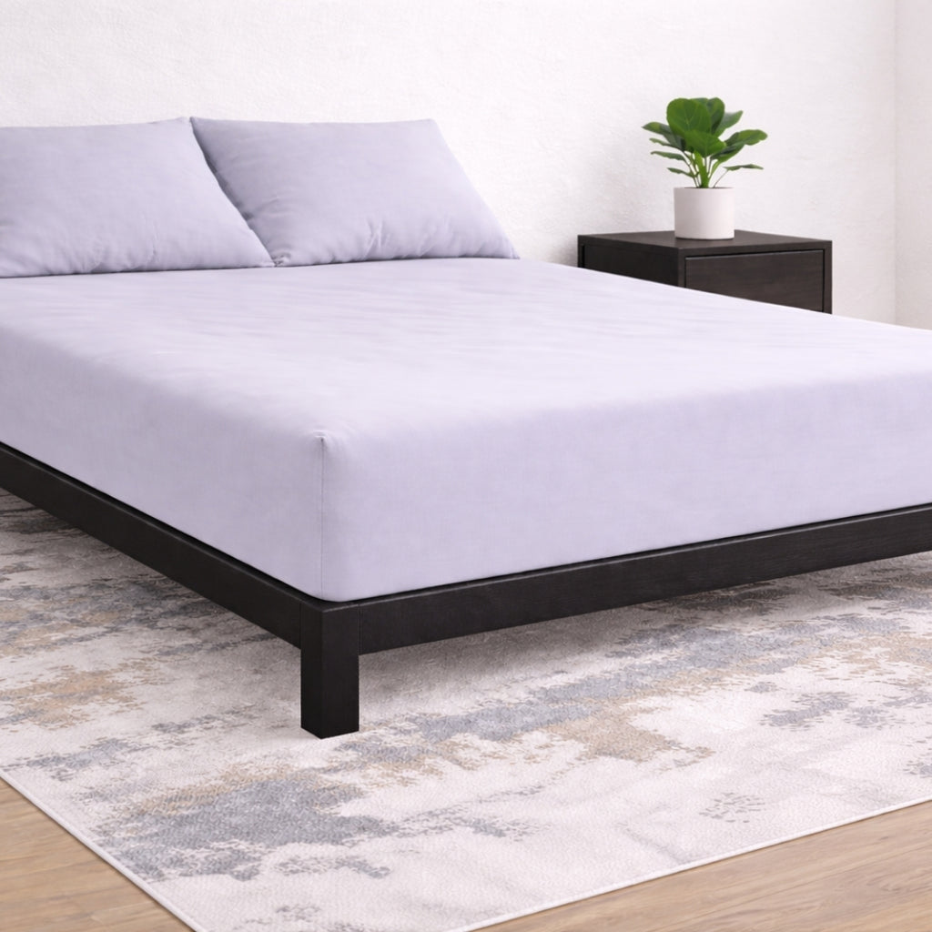 Fitted_bamboo_bedsheet in a room