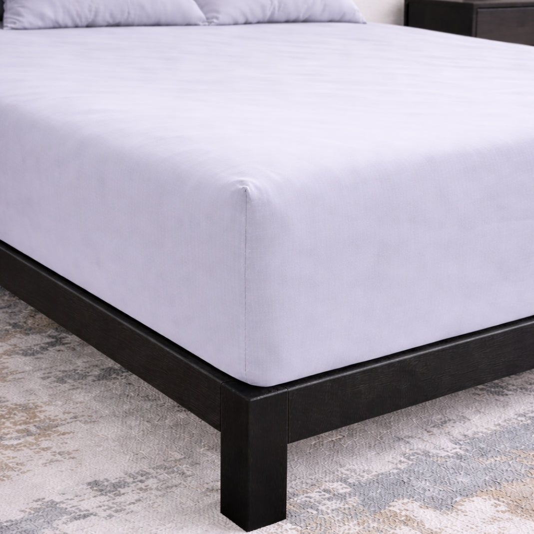 Snug fit corner of Fitted bamboo bed Sheet showing high quality stitching of our products